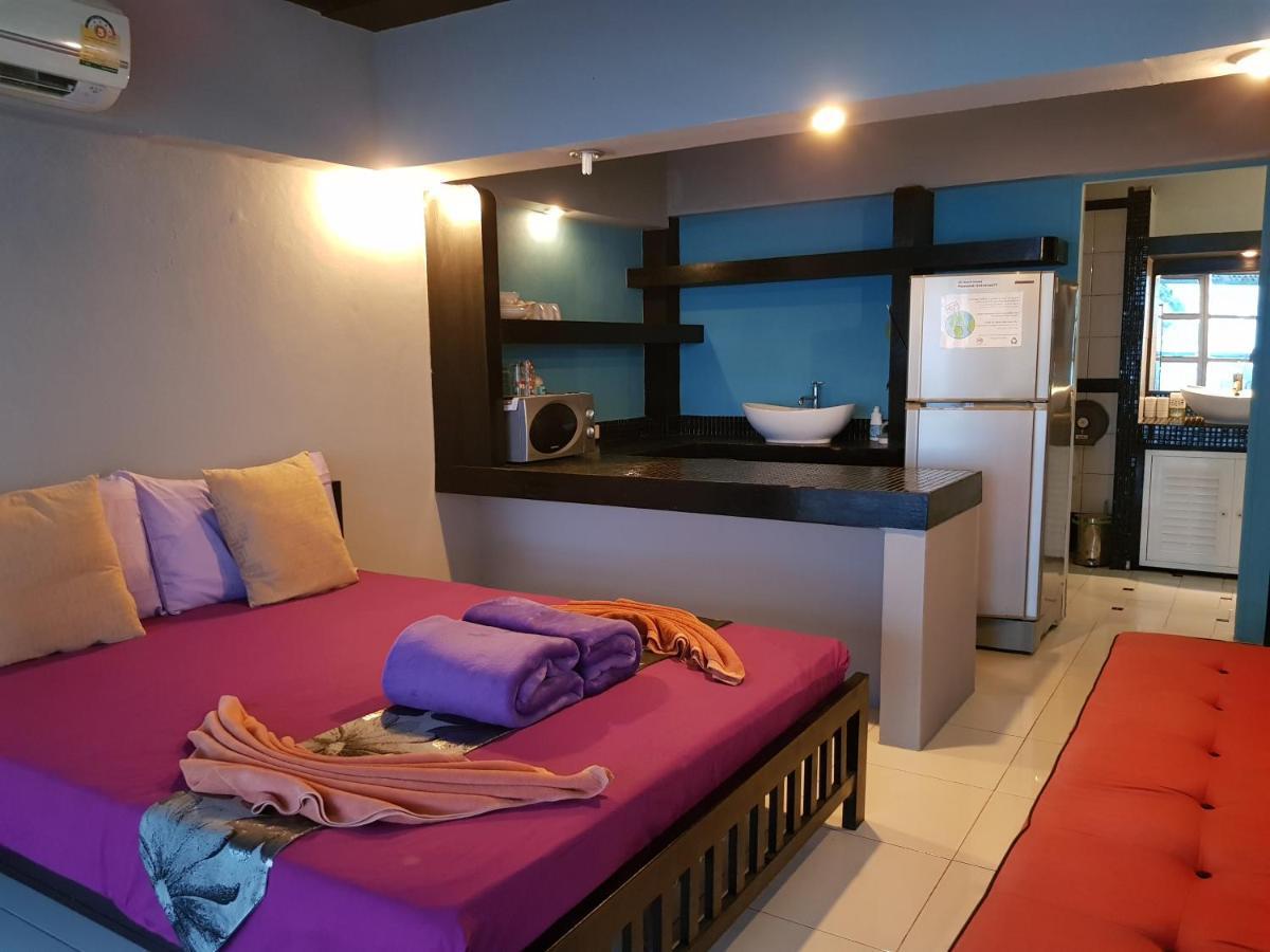 Zone6 Coworking Beach Apartment Old 2W Beach Hostel, Koh Samui Bophut Eksteriør billede